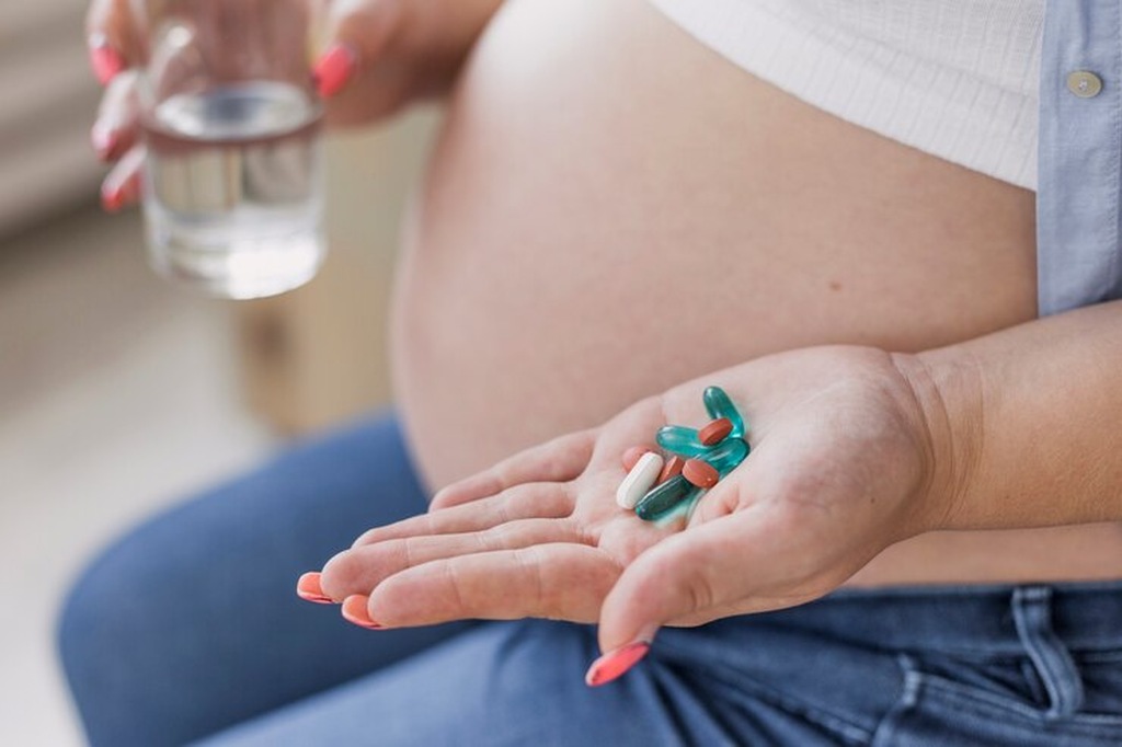 Melhor suplemento para grávidas: saiba como iniciar e quais são as principais vitaminas